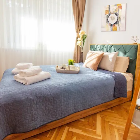 Terra Luxury Lejlighed